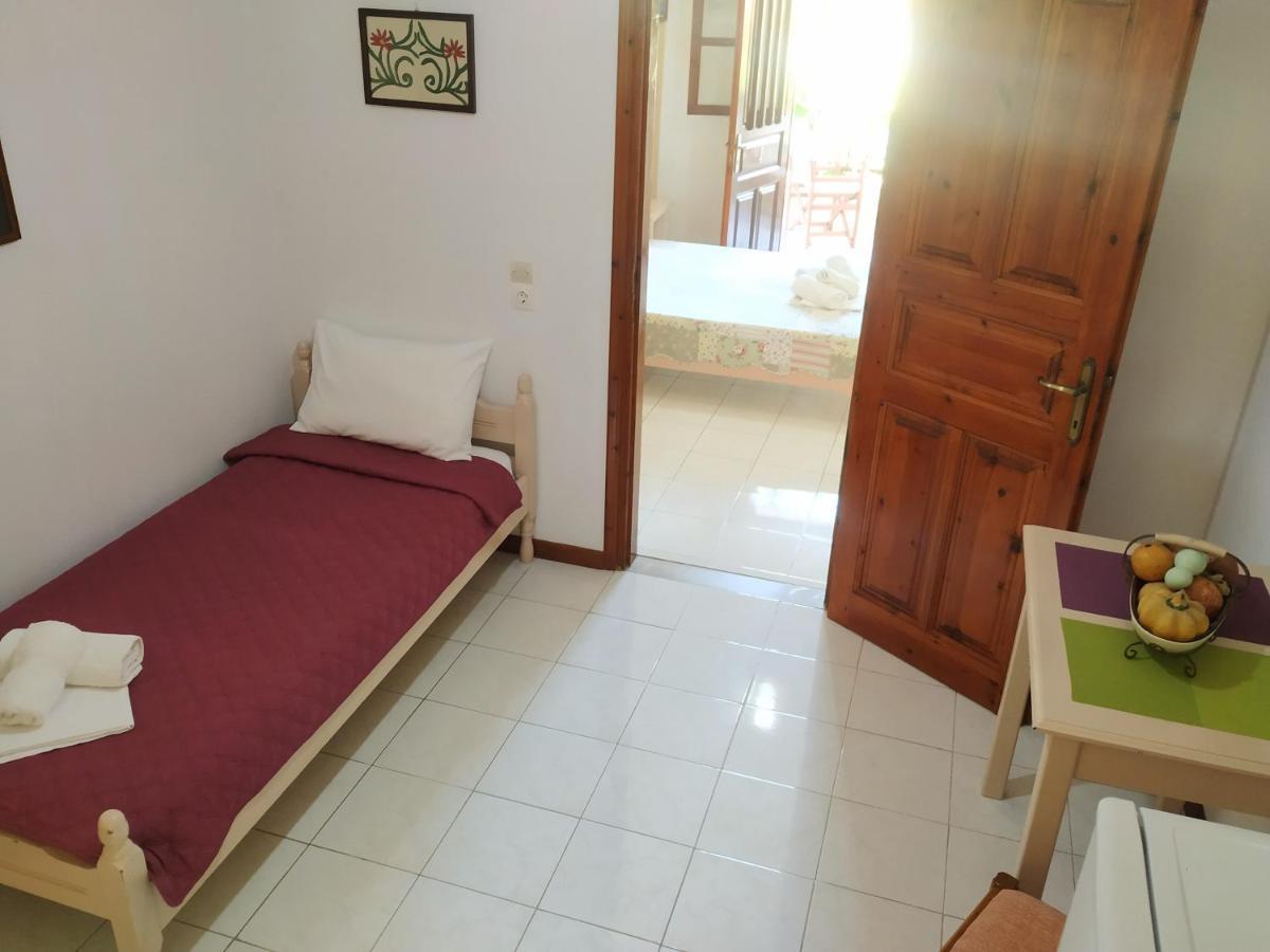 Studios Filippos Skopelos Zewnętrze zdjęcie
