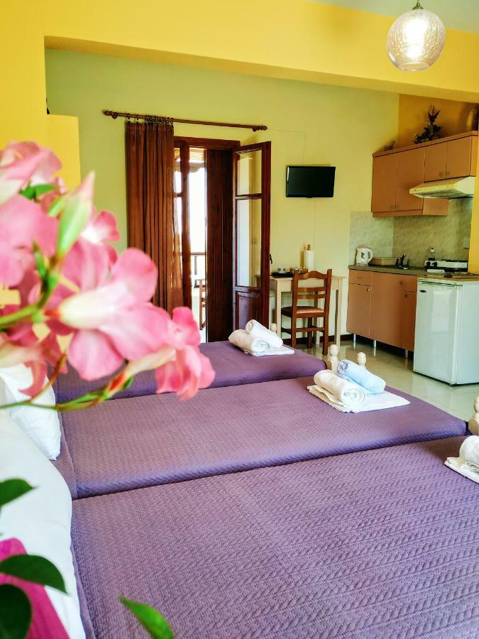 Studios Filippos Skopelos Zewnętrze zdjęcie