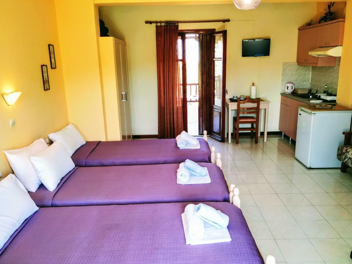 Studios Filippos Skopelos Zewnętrze zdjęcie
